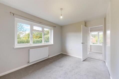 Shorncliffe Drive 24 Bedroom Two 2.jpg