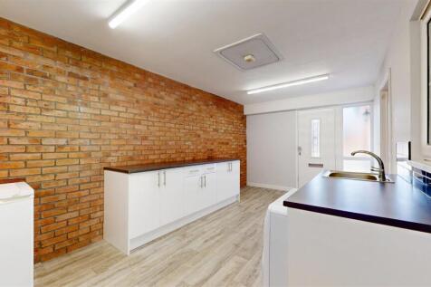 Willow Court 1 Utility 2.jpg