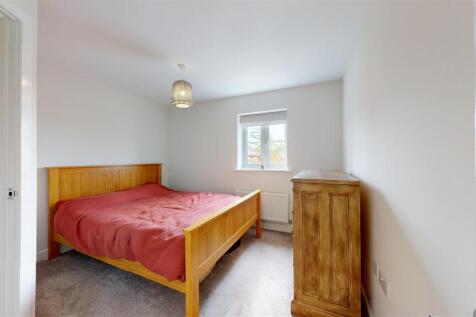Atherton Rise 40 Bedroom One 1.jpg