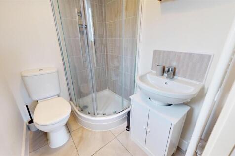 Atherton Rise 40 Ensuite.jpg
