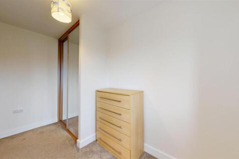 Atherton Rise 40 Bedroom Three 2.jpg