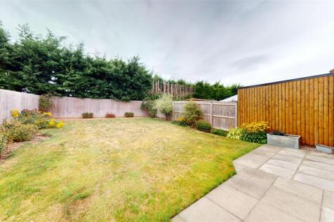Atherton Rise 40 Garden.jpg