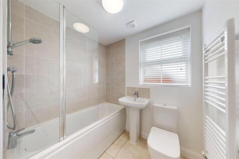 48 Bligny Crescent, Bathroom.jpg