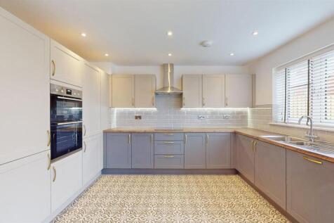 The Clayfields 131 Kitchen.jpg