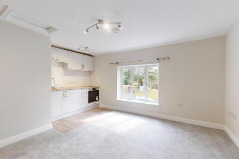 School Bank 2 - Flat 2 - Pontesbury - Living Area 