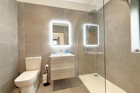 997da46d-37a7-4e2a-a107-8d9a6bed025b.jpg