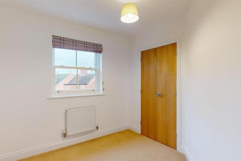 St Julians Crescent 11 Bedroom Two.jpg