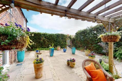 The Buttey, Hatton Barns Rear Courtyard Garden 202