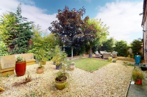 The Buttey, Hatton Barns Rear Garden 2023 2.jpg