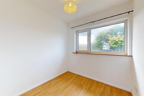 Stretton Close 18 Bedroom Three.jpg