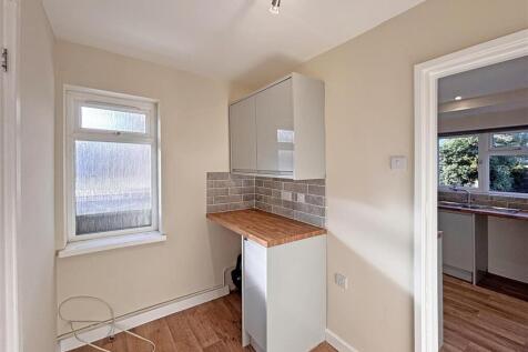 Shorncliffe Way 4 Utility .jpg