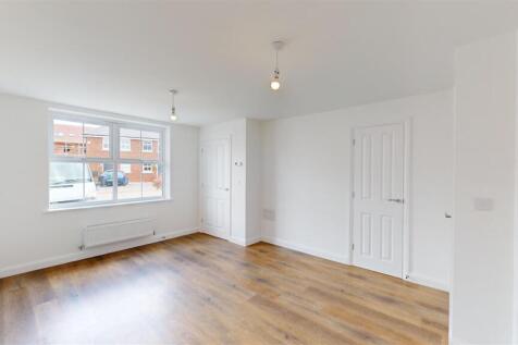 9 Newitt Road, Living Room.jpg