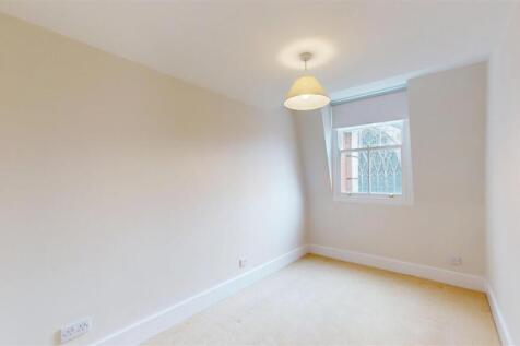 14 Watergate Mansions, Master Bedroom.jpg
