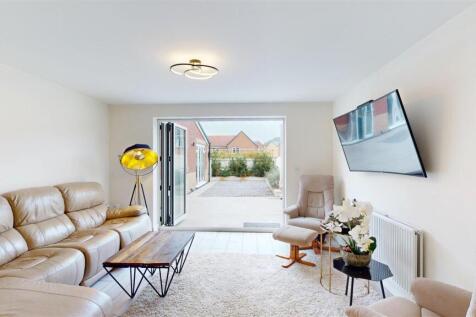 Gardeners Place 67, Living Room 1.jpg