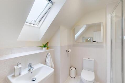 Gardeners Place 67, En-Suite Shower Room.jpg