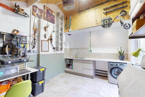 Gardeners Place 67, Utility Room.jpg
