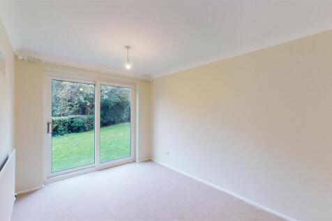 Saxon Court 2, Dining Room.jpg