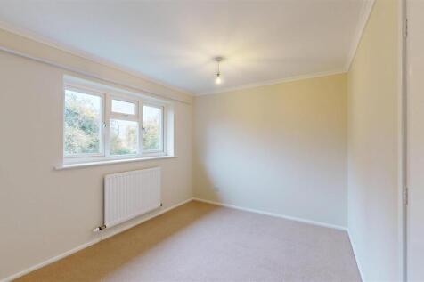 Saxon Court 2, Bedroom 2.jpg