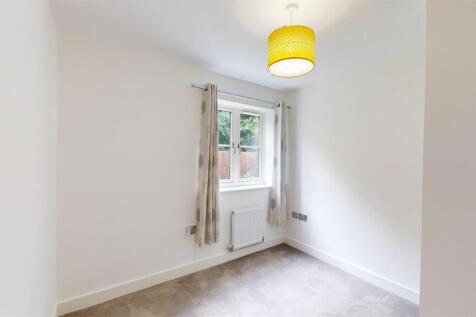 Drapers Rise 28 Bedroom Two.jpg