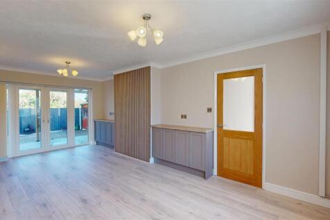 Monkmoore Crescent 16, Living Room.jpg