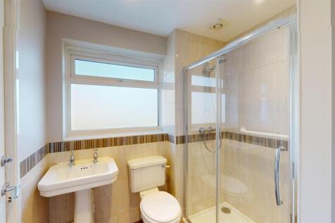 Monkmoore Crescent 16, Shower room.jpg
