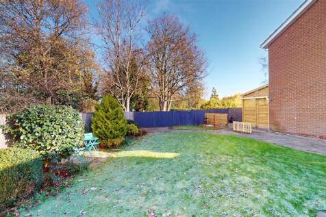 Monkmoore Crescent 16, Garden 2.jpg