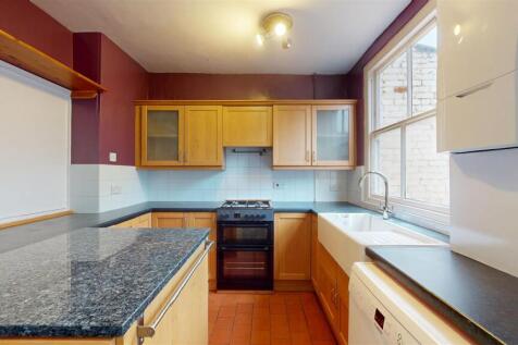 Drawwell Street 16,  Kitchen.jpg