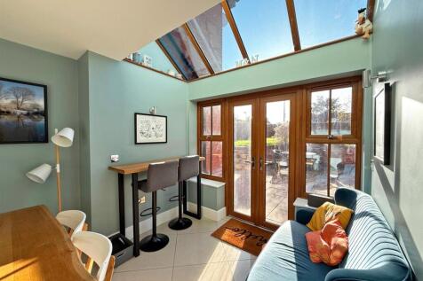 thumbnail_image2 (4).jpg