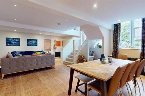 2 The Old School, Vicarage Road, Dining room and L