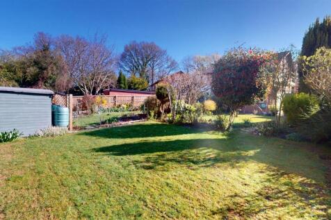 Sunnybank Road 35 Garden 2.jpg
