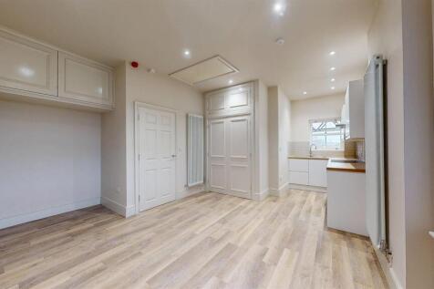 Abbey Foregate 32, Flat 8 Living Area.jpg