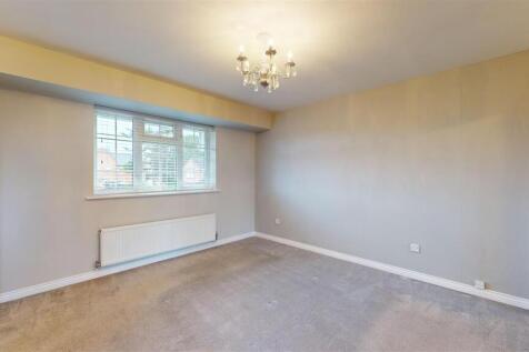 Bicton Heath, Haresfield 5 Bedroom One 1.jpg