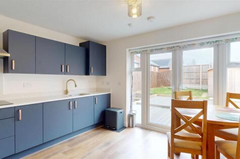 Lupin Drive 3, Kitchen &amp; Dining Room.jpg