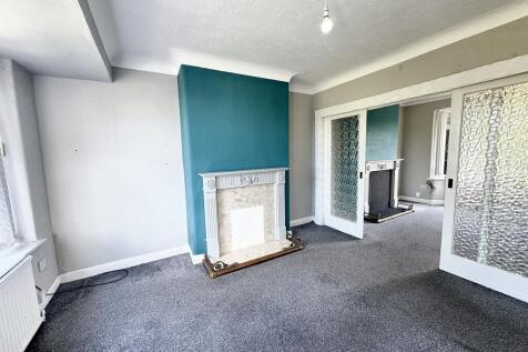 Sitting/Dining Room