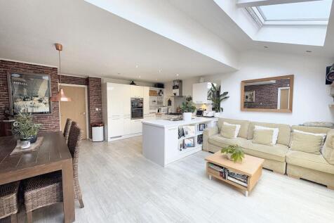 Kitchen/Diner/Family Room