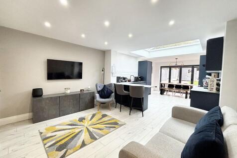 Kitchen/Diner/Family Room