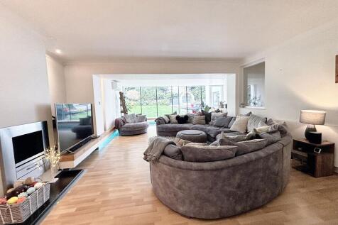 Family Living Room