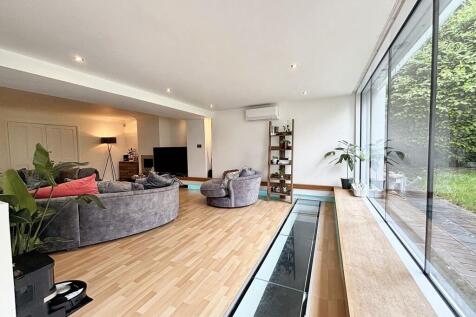Family Living Room