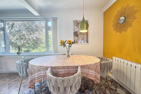 Lounge/Diner