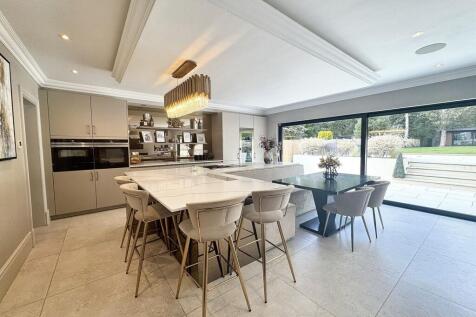 Kitchen/Living Room/ Dining Room