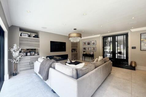Kitchen/Living Room/ Dining Room