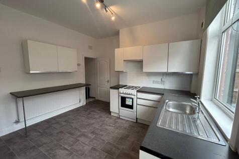 Kitchen/Dining Area