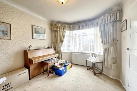 Lounge/Sitting Room