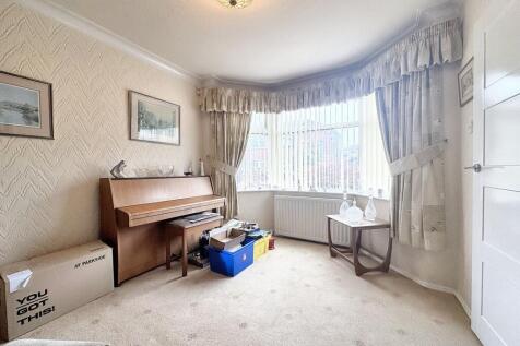 Lounge/Sitting Room