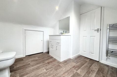 En-suite Guest W.C