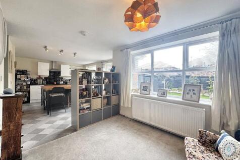 Kitchen/Diner/Family Area