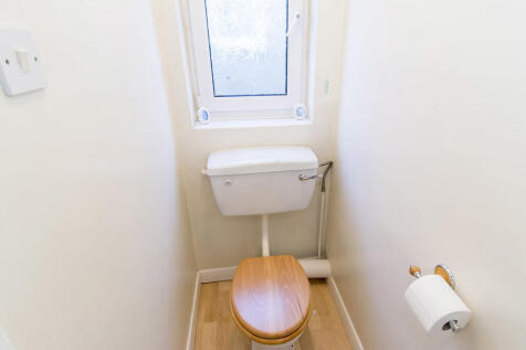 Toliet