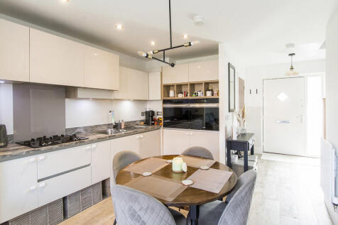 Kitchen/Diner/Lou...