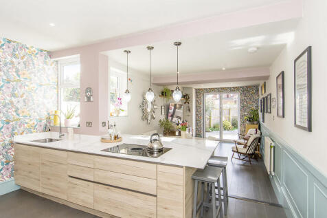 Kitchen/Dining/Li...
