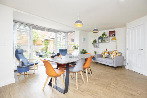 Kitchen/Dining/Li...